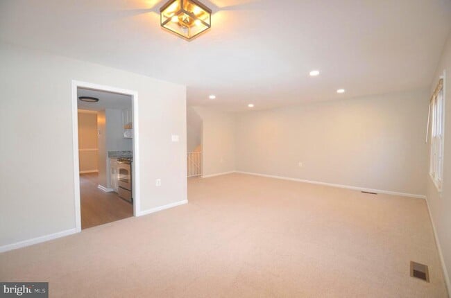 Building Photo - 12318 Cinnamon St