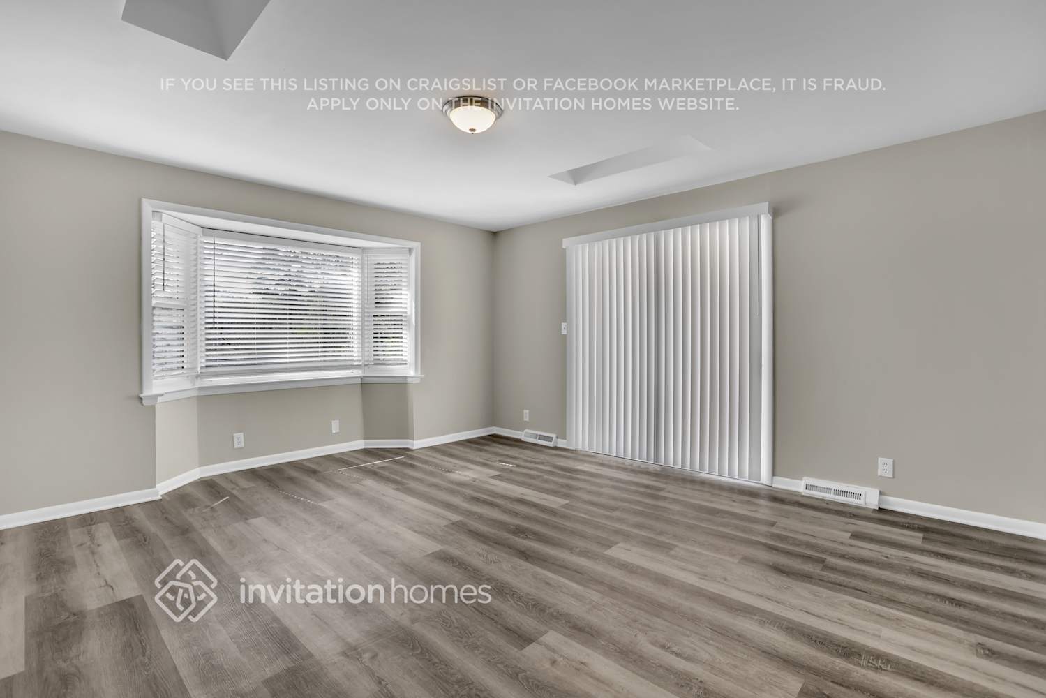 Building Photo - 3478 Lenardo Dr SW