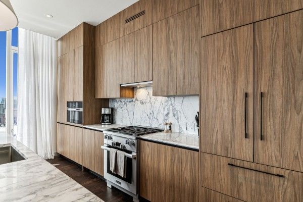 Building Photo - 160 2nd Ave S