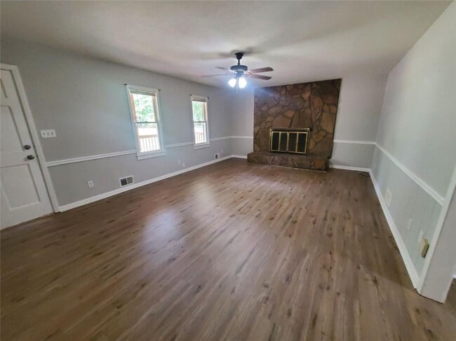 Building Photo - 160 Tyus Carrollton Rd