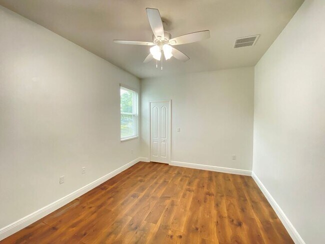 Building Photo - 13110 Moss Park Ridge Dr