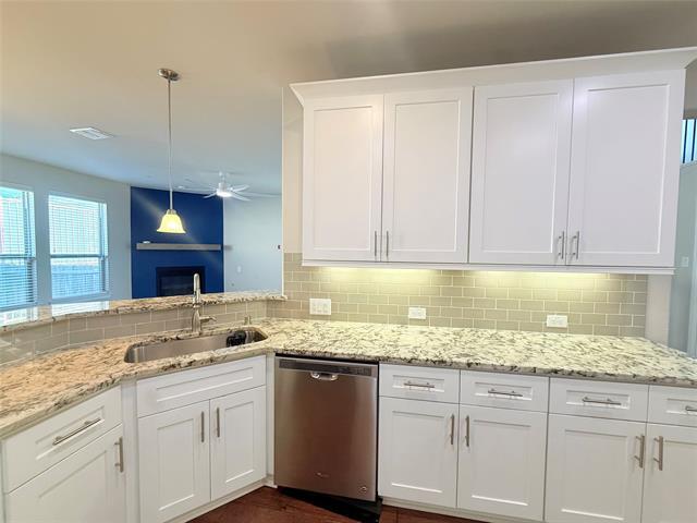 Building Photo - 6300 Hermosa Dr