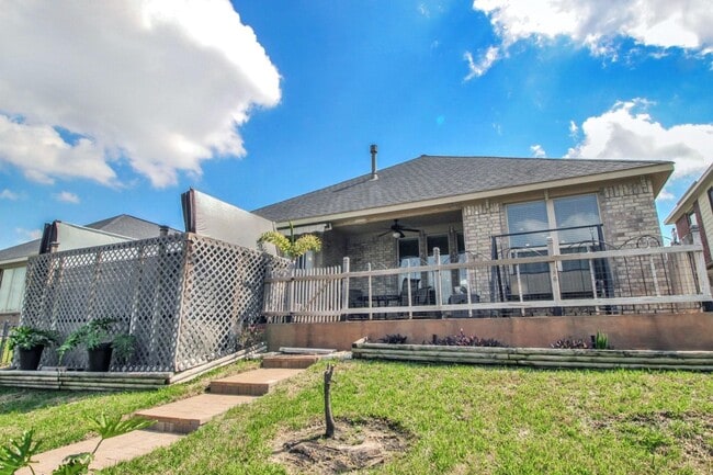 Building Photo - 3826 Pantano Ct