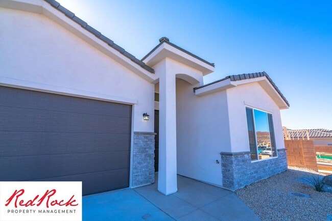 Building Photo - Single Family Home in Hurricane with an attached Casita!