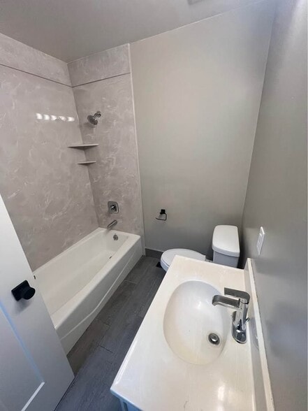 Building Photo - 643 N 2400 E