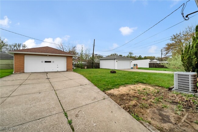 Building Photo - 14608 Wheeler Rd