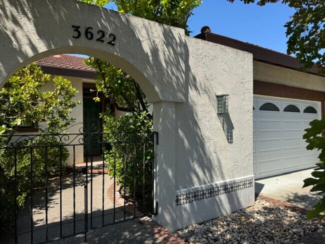 Building Photo - 3622 Citrus Ave