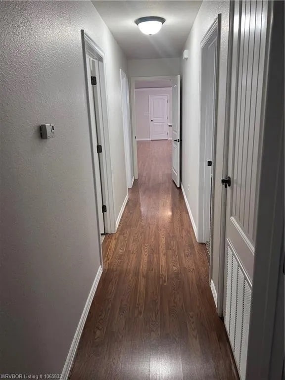 Building Photo - 2005 S P St