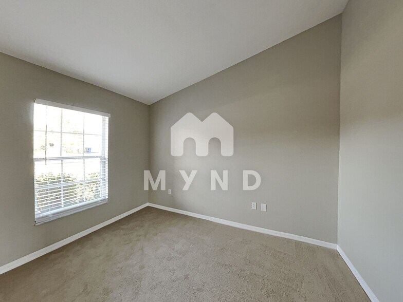 Building Photo - 3189 Thoroughbred Loop N