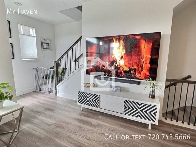 Building Photo - 2811 W 69th Ave