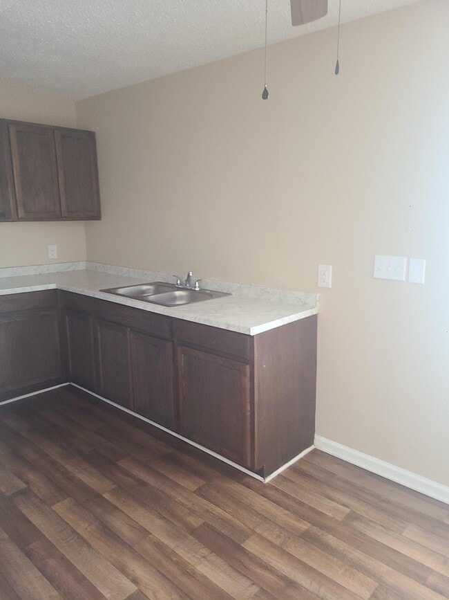 Building Photo - East Winds Apartments