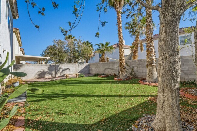 Building Photo - SE!!! 4 Bedrooms!! Master Downstairs!! No Carpet!! Synthetic Grass front and back!!