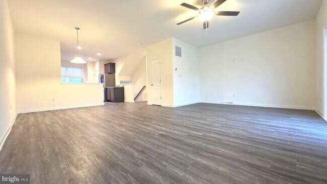 Building Photo - 115 Lexington Pl