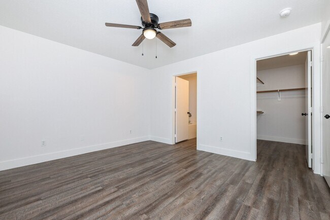 Building Photo - 10225 Farrell Dr