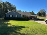 Building Photo - 776 Lee Rd 222