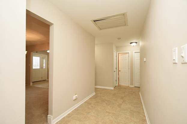 Building Photo - 5006 W Oakwood Dr