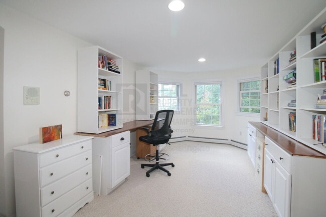 Building Photo - 67 Clearwater Dr
