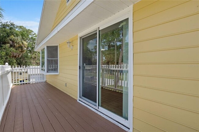 Building Photo - 8134 Papaya St