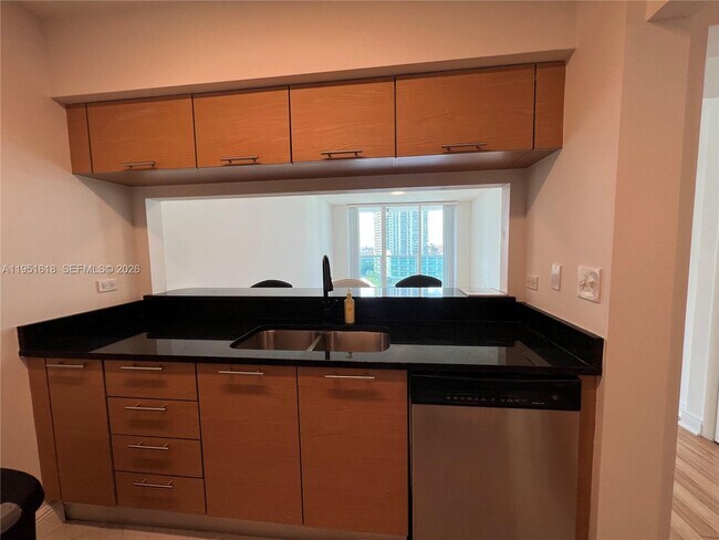 Building Photo - 31 SE 5th St