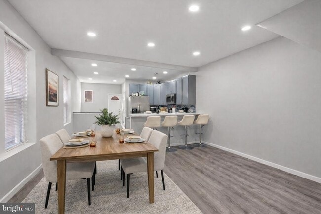 Building Photo - 4928 Florence Ave