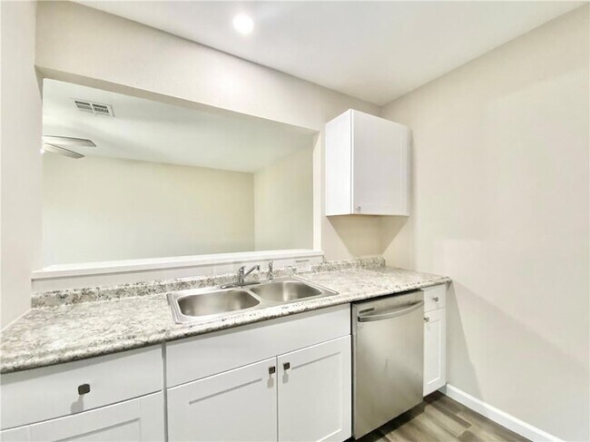 Building Photo - 2110 Blue Meadow Dr