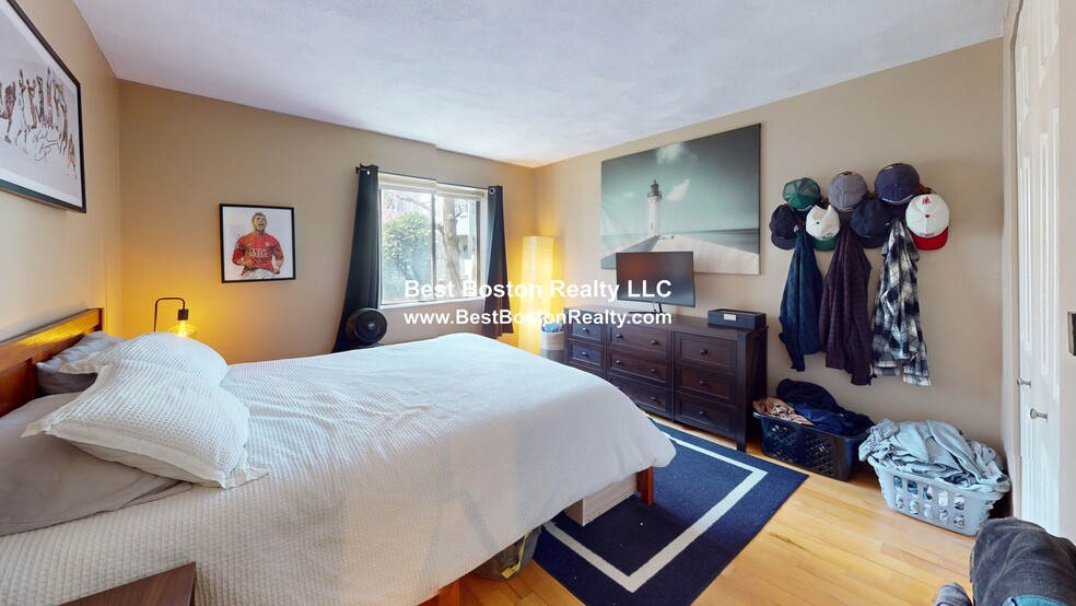 Building Photo - 84 Grant St