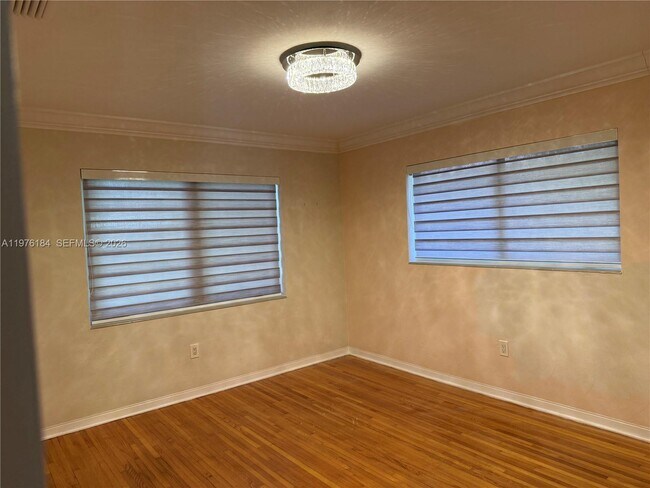 Building Photo - 1428 Ortega Ave