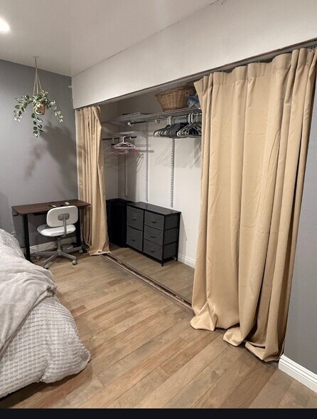 Building Photo - 2240 N Legion Dr