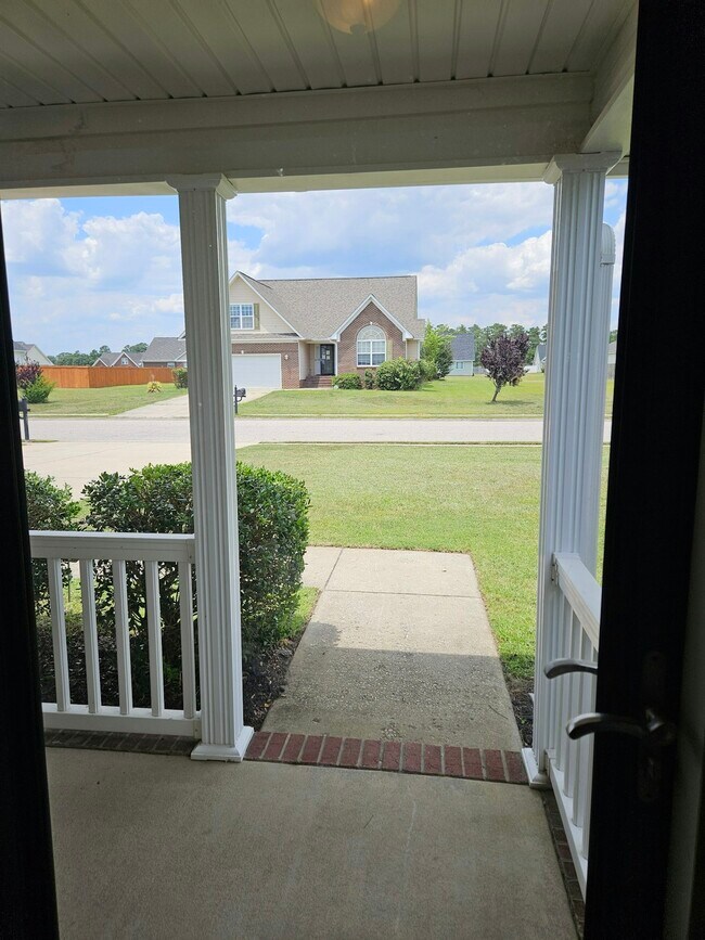 Building Photo - 389 Ivywood Ln