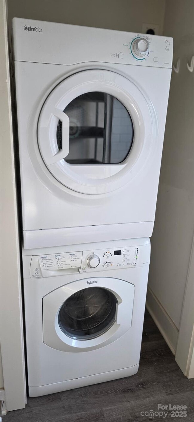 Building Photo - 310 State St