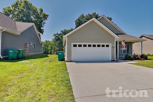 Building Photo - 741 W Coker Way