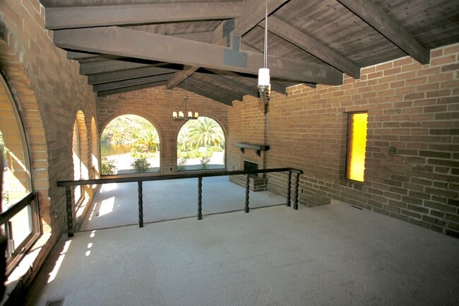Building Photo - Pala Verde Ranch 4br 3.5ba * On the Lake