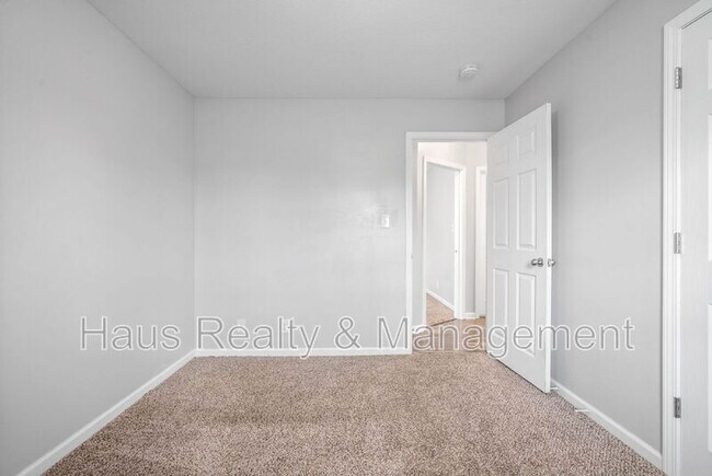 Building Photo - 935 Hugh Hunter Rd