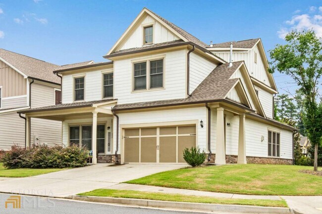 Building Photo - 600 Thornhill Ln