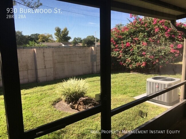 Building Photo - 930 Burlwood St