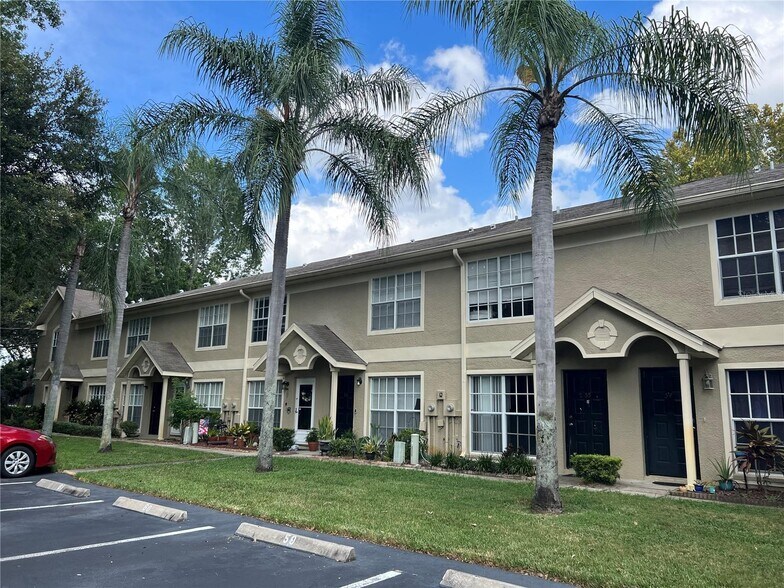 Building Photo - 2879 Thaxton Dr