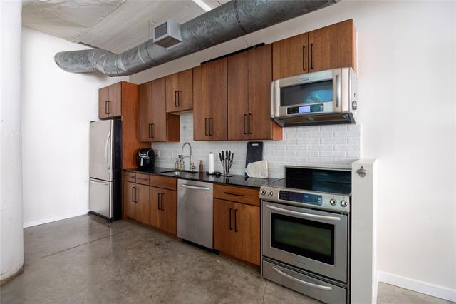 Building Photo - 1122 Jackson St