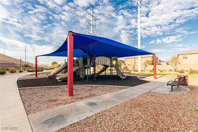 Building Photo - 788 Forest Peak St