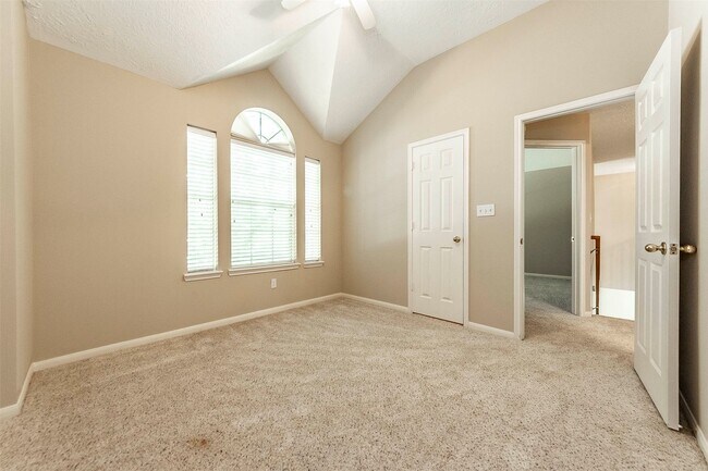 Building Photo - 2608 Leroy St