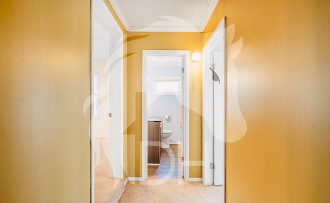 Building Photo - "Charming 3-Bedroom Oasis with 2 Full Baths in the Heart of Vinita!"