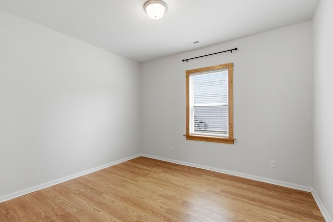 Building Photo - 3153 Chaplins Trce