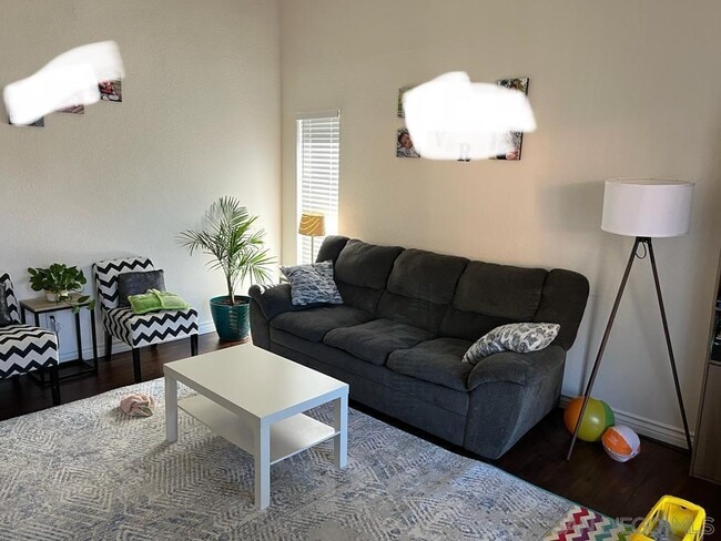 Building Photo - 17119 W Bernardo Dr