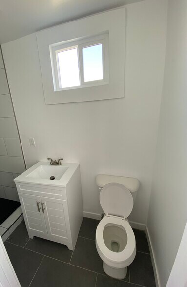 bathroom - 1917 E 2nd St