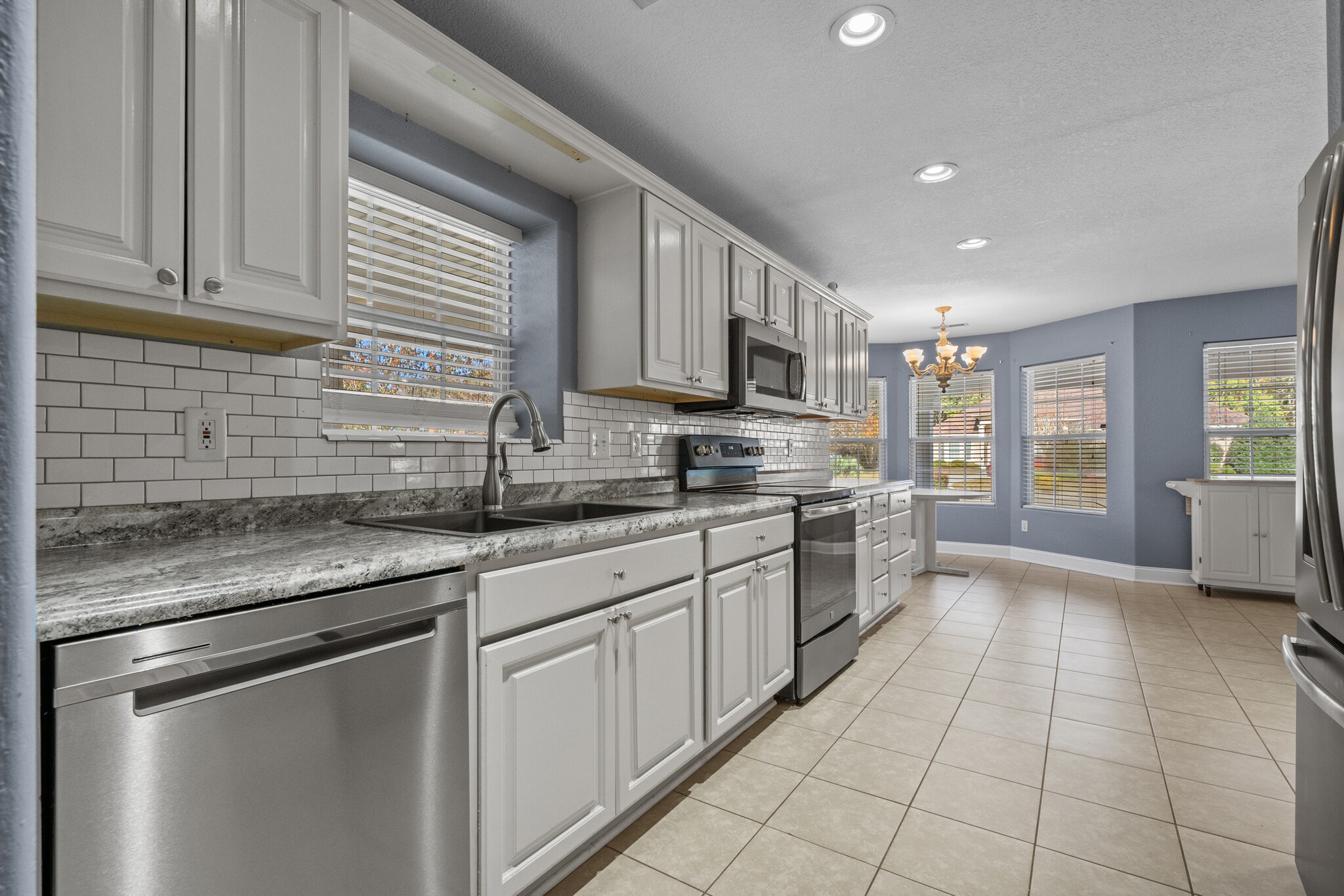 Building Photo - 2409 Hunters Trl