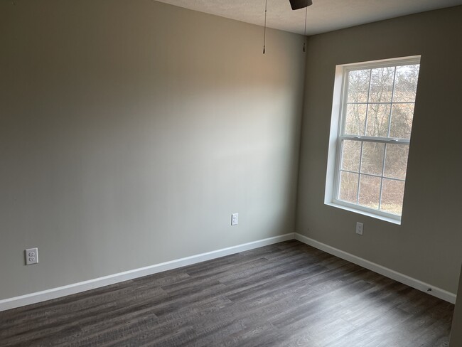 Building Photo - 515 Coile Rd