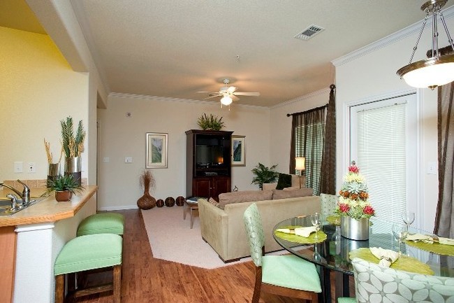 Onion Creek Luxury Apartments Austin, TX Apartment Finder