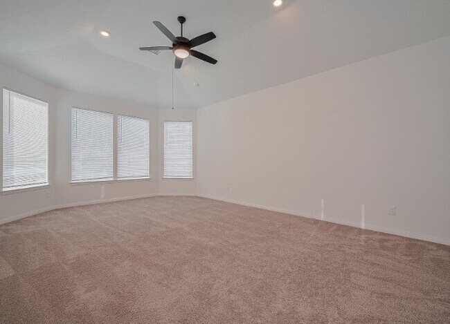 Building Photo - 5815 Texas Sage Dr