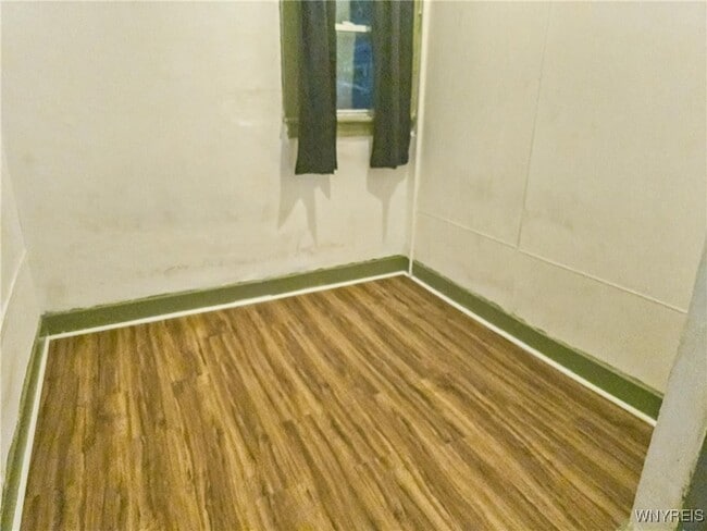 Building Photo - 1466 Broadway St