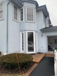 Building Photo - 715 Balfour Pl