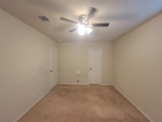Building Photo - 20135 Linden Spruce Ln